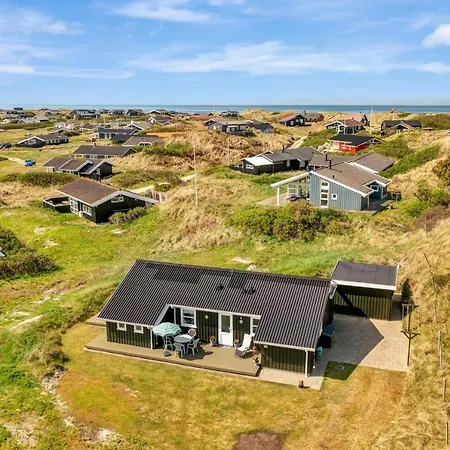 Awesome In With 0 Bedrooms Holiday home *